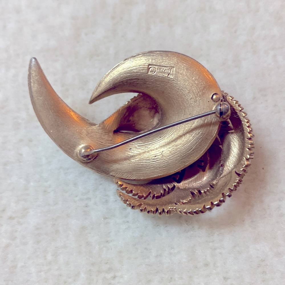 Brooch - Picture 2 of 2